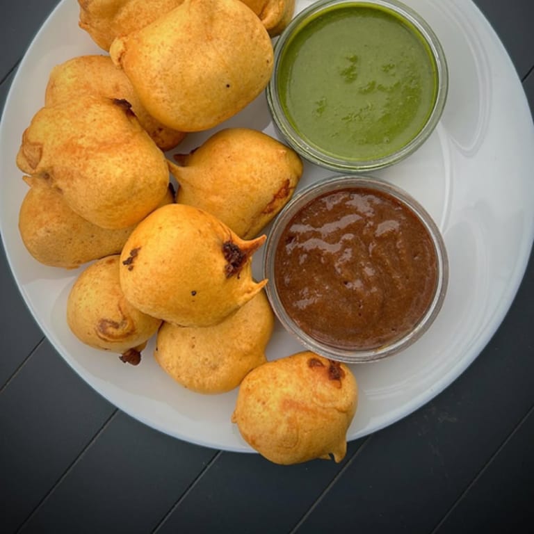 Savor Our Crispy Pakora